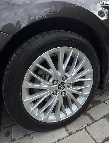тайота гибрид: Toyota Camry: 2018 г., 2.5 л, Вариатор, Гибрид, Седан — 5