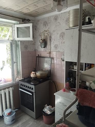 сдаю котедж: 1 комната, 35 м², 104 серия, 1 этаж, Косметический ремонт — 6