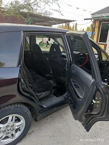 vaz 2114: Honda Stream: 2002 г., 2 л, Автомат, Бензин, Минивэн — 4