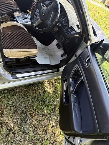 мицубиси спес стар: Subaru Legacy: 2004 г., Автомат, Бензин, Седан — 3