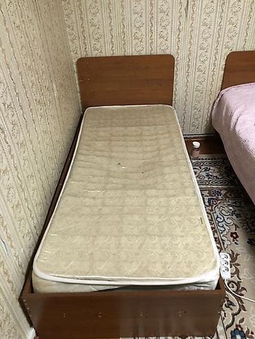 односпальная гарнитуры: Спальный гарнитур, Б/у, Односпальная кровать, Дерево, Самовывоз — 7