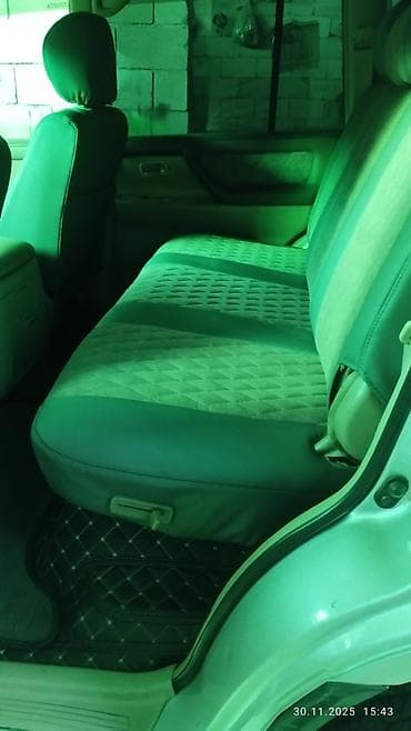 голиф 2: Тойота Ленд Крузер 100. Основные особенности: - Полноразмерный — 2