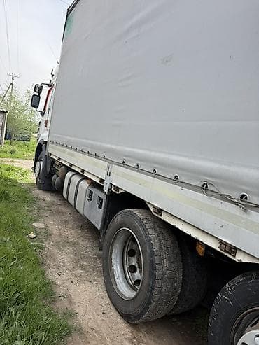 step wgn: Тягач, Renault, 2010 г., Тентованный — 9