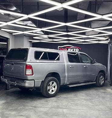 ока: Dodge Ram 1500: 2019 г., 3.6 л, Бензин — 3