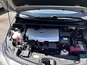 byd e2 2019: Toyota Prius: 2020 г., 1.8 л, Автомат, Гибрид, Лифтбек — 10