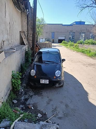 ford focus 2000: Компактный городской автомобиль хэтчбек черного цвета. Основные — 2