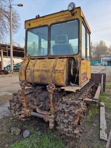 купить запчасти на опель вектра б: Бульдозер, 1985 г., Гусеничный — 4