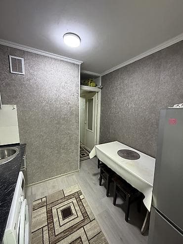8 микрорайон: 1 комната, 32 м², 104 серия, 5 этаж, Косметический ремонт — 4