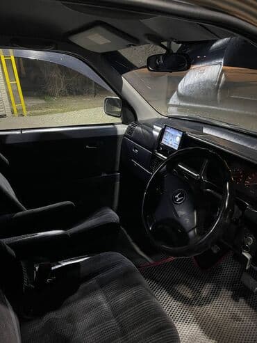 домик на колесо: Honda Stepwgn: 2001 г., 2 л, Автомат, Бензин, Минивэн — 2