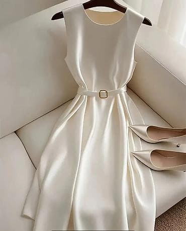 Вечернее платье, А-силуэт, Длинная модель, Атлас, Без рукавов, XS at lalafo.kg Вечернее платье, А-силуэт, Длинная модель, Атлас, Без рукавов, XS