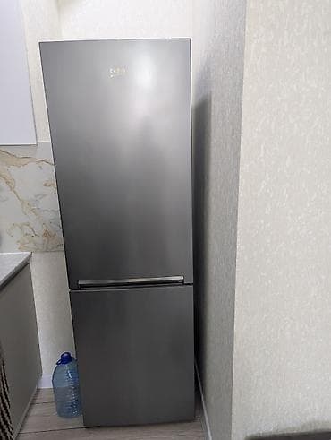 Холодильник Beko, Б/у, Двухкамерный, 180 *