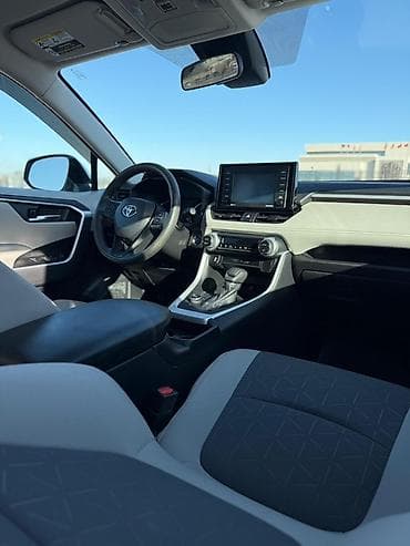 lada 4x4: Toyota RAV4: 2021 г., 2.5 л, Автомат, Гибрид, Кроссовер — 10