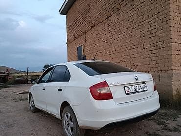 скутор токмок: Skoda Rapid: 2017 г., 1.6 л, Кол менен иштөөчү, Бензин, Седан — 2