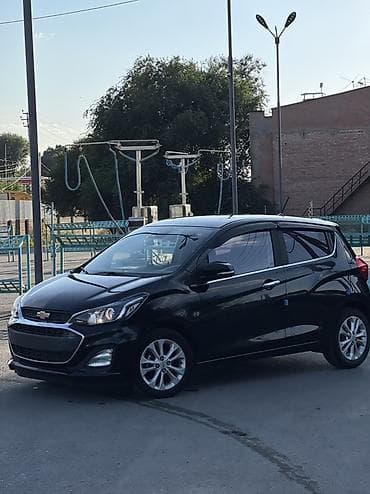 Унаа сатуу: Chevrolet Spark: 2019 г., 0.1 - engine capacity л, Вариатор, Бензин, Хетчбек — 4