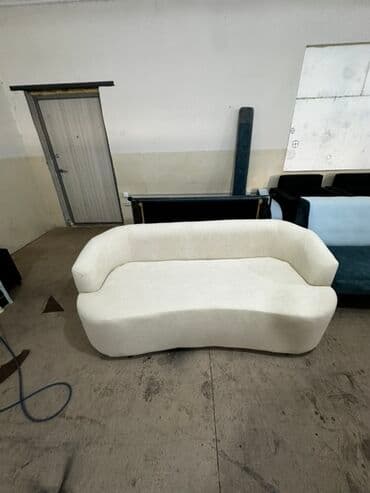 Прямой диван, Трехместный at lalafo.kg Прямой диван, Трехместный