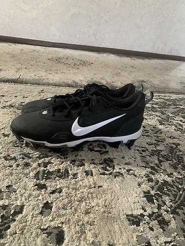велосипед ош: Футбольные бутсы Nike (SG/FG) в классическом черно-белом цвете. - — 2