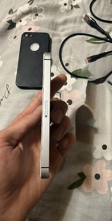 iphone se: IPhone SE, Б/у, 128 ГБ, Space Gray, Защитное стекло, Чехол, Кабель, 100 % — 10