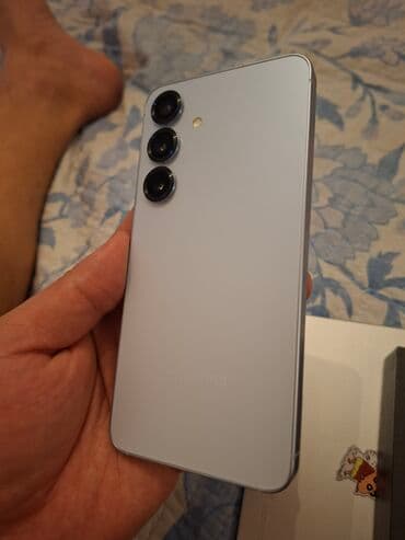 защита экрана: Samsung Galaxy S25, 256 ГБ, цвет - Голубой, 2 SIM — 6