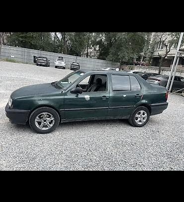 009: Volkswagen Vento: 1997 г., Седан — 1