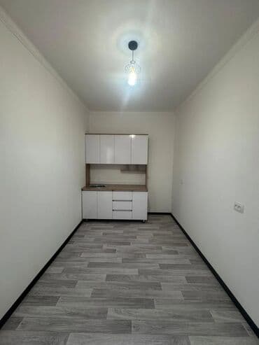 Гараждар: 1 бөлмө, Кыймылсыз мүлк агенттиги, Чогуу жашоосу жок, Жарым -жартылай эмереги бар — 1