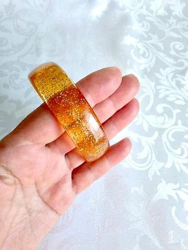 акрил прозрачный: Браслет с блестками, прозрачный Красивое украшение, сделанное из — 2