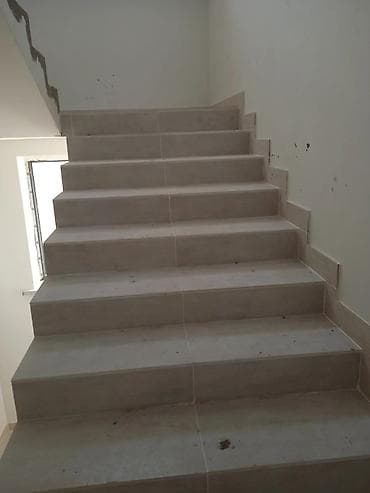 Укладка плитки: Подготовка стен для укладки, Подготовка стен для грунтовки, Резка плитки | Керамическая плитка, Керамогранитая плитка, Мозаичная плитка | Вертикальная укладка, Диагональная укладка, Горизонтальная укладка Больше 6 лет опыта — 1