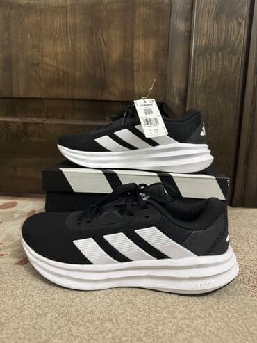 mango: Мужские кроссовки, 43, Adidas Originals, Новый, цвет - Черный, Самовывоз — 1