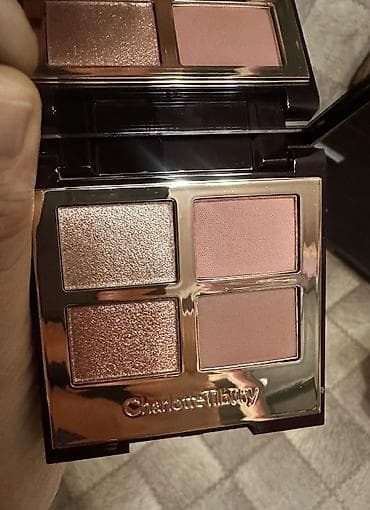 Красота и здоровье: Шикарная палетка теней Charlotte Tilbury, Оригинал, заказана в Европе — 2