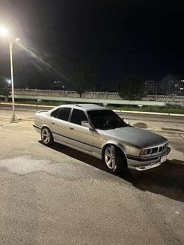 коллектор е34: BMW 5 series: 1990 г., 2.5 л, Механика, Бензин, Седан — 4