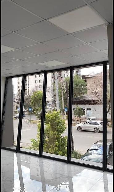 open space: Сдается коммерческое помещение под медицинский центр или офис. Адрес — 2