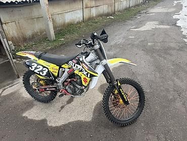 Кроссовый мотоцикл Suzuki (декали командного стиля, номер 323) - — 4