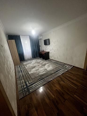 Бөлмөлөр: Сдаётся комната в двухкомнатной квартире для одной девушки. В квартире — 4
