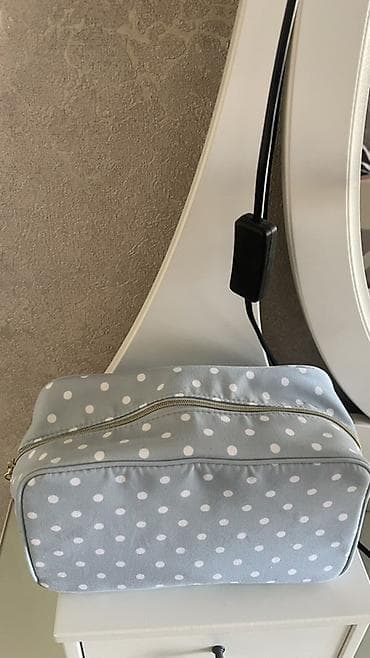 louis vuitton: Оригинал Косметичка/органайзер для косметики и мелочей - Форма — 1