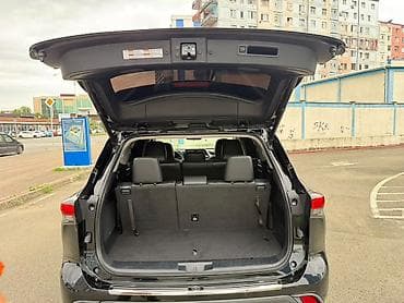 салон машины: Toyota Highlander: 2020 г., 2.5 л, Автомат, Гибрид, Кроссовер — 9