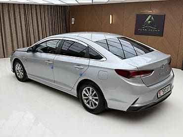 каракол авто салон: Hyundai Sonata: 2019 г., 2 л, Автомат, Газ, Седан — 2