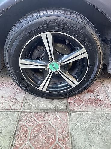 шина 14 с: Литые Диски R 14 Комплект, отверстий - 4, Б/у — 1