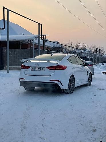Унаа сатуу: Hyundai Elantra: 2018 г., 1.6 л, Автомат, Бензин, Седан — 3