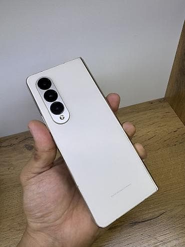 Samsung Galaxy Z Fold 3, 512 ГБ, цвет - Бежевый, 1 SIM, eSIM