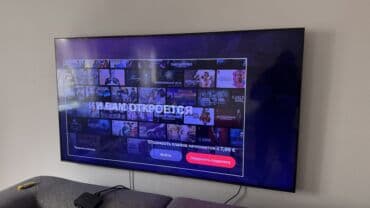 телек 4к: Телевизор Samsung Crystal UHD, диагональ 70" (серия CU7100, модель — 6
