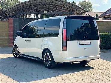 Продажа авто: Hyundai Staria: 2022 г., 3.5 л, Автомат, Газ, Минивэн — 5