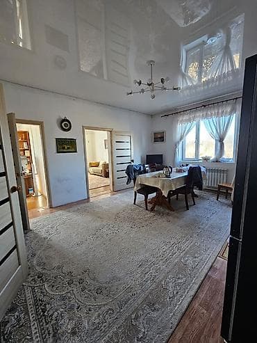 в аренду гараж: Сдаю комнату только для девочек!!!! В доме имеется все ! Главное — 3