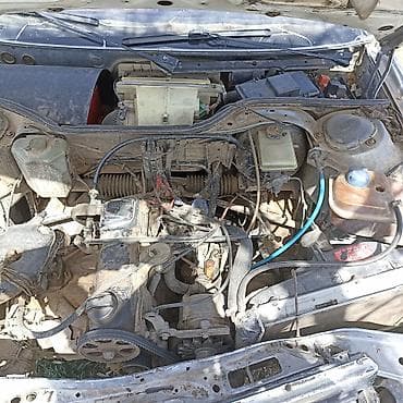 Ауди 1.8 карбюратор. матор полный комплект сатылат! баасы 30000 мин