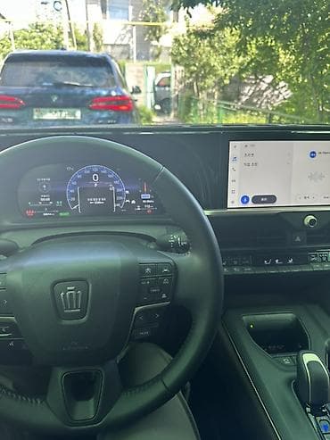 lexus ls: Toyota Crown: 2023 г., Автомат, Гибрид, Лифтбек — 4