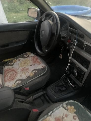 Унаа сатуу: Daewoo Nexia: 2011 г., 1.5 л, Кол менен иштөөчү, Бензин, Седан — 8