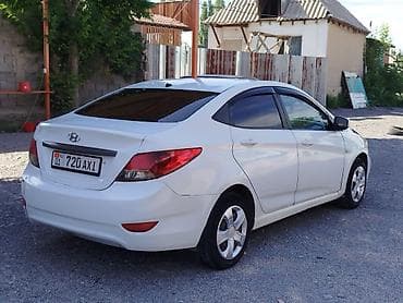 roewe ei5: Hyundai Solaris: 2013 г., 1.6 л, Механика, Бензин, Седан — 4