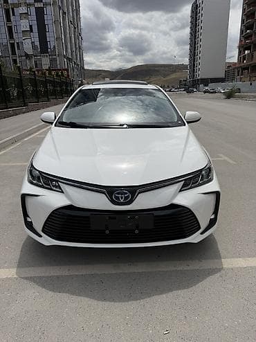 coroll: Toyota Corolla: 2022 г., 1.8 л, Автомат, Гибрид, Седан — 1