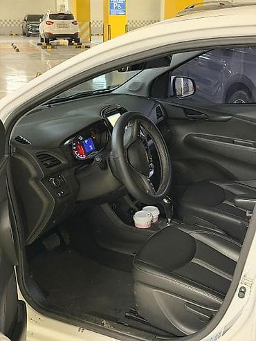 hyundai salaris: Chevrolet Spark: 2020 г., Автомат, Бензин, Хэтчбэк — 6