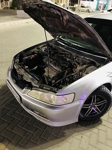 обмен автомашин: Honda Accord: 1999 г., 2 л, Автомат, Бензин, Седан — 2