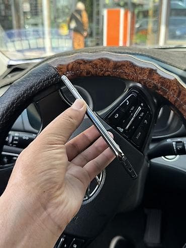 самсунк 8: Samsung Galaxy S10, Б/у, 128 ГБ, цвет - Черный, 2 SIM — 3