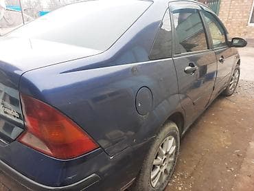 Ford: Ford Focus: 2002 г., 1.6 л, Механика, Бензин, Седан — 4